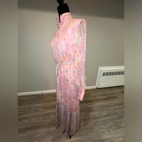 Falguni Shane Peacock Floral Pink Gown/Maxi Dress - Picture 3 of 5